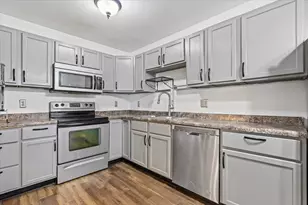 7194 Upper 17th St N, Oakdale, MN 55128 - Photo 12