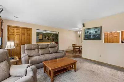 22017 Quincy Street NE, Cedar, MN 55011 - Photo 24