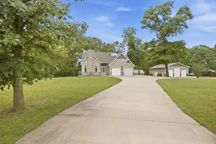 8750 E Beatrice Dr, Clear Lake, MN 55319 - Photo 4