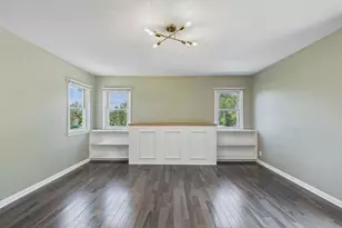 2562 Fairview Ave N, Roseville, MN 55113 - Photo 10