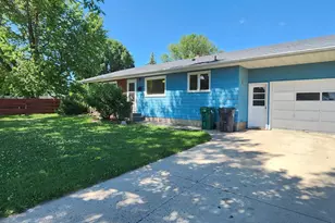 601 N Bruce St, Marshall, MN 56258 - Photo 1