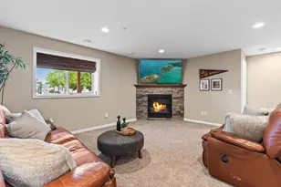 4131 Blakewood Dr, Shakopee, MN 55379 - Photo 4