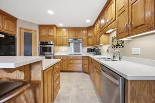10085 28th St S, Moorhead, MN 56560 - Photo 12