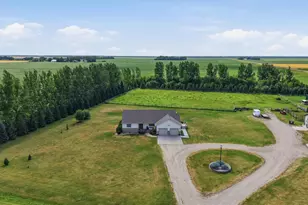 10085 28th St S, Moorhead, MN 56560 - Photo 2