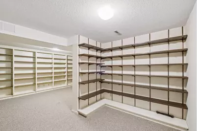 1926 Dupont Avenue S, Minneapolis, MN 55403 - Photo 22