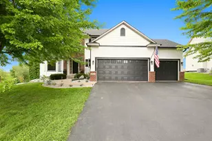 9082 Glenborough Dr, Elko New Market, MN 55020 - Photo 1