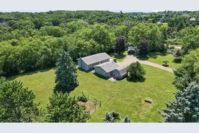 843 Yellowstone Trail, Hudson, WI 54016 - Photo 32