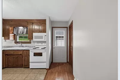 843 Yellowstone Trail, Hudson, WI 54016 - Photo 8