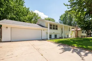 8031 Jefferson St NE, Spring Lake Park, MN 55432 - Photo 30