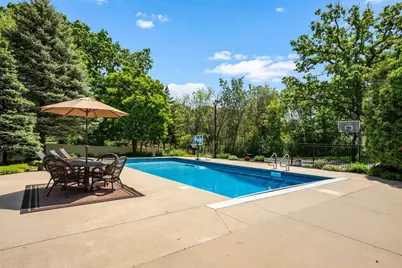 245 Luisa Court, Chaska, MN 55318 - Photo 2