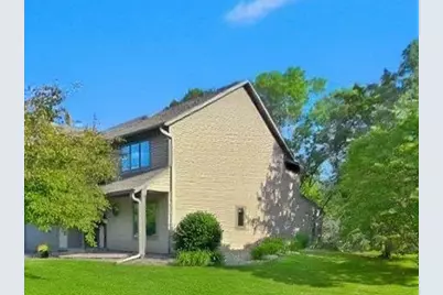 15635 41st Avenue N, Plymouth, MN 55446 - Photo 2