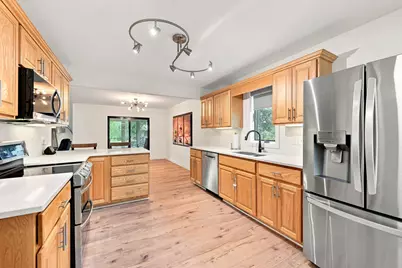 15635 41st Avenue N, Plymouth, MN 55446 - Photo 6
