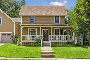 1004 6th St S, Stillwater, MN 55082 - Photo 2