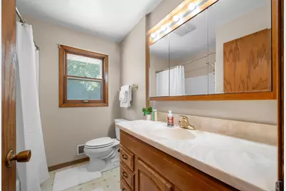 10725 Rich Avenue S, Bloomington, MN 55437 - Photo 14