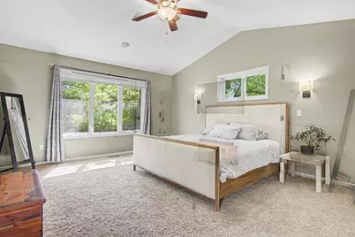 4640 Nine Mile Creek Parkway, Bloomington, MN 55437 - Photo 8