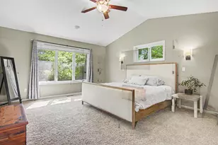 4640 9 Mile Creek Pkwy, Bloomington, MN 55437 - Photo 8