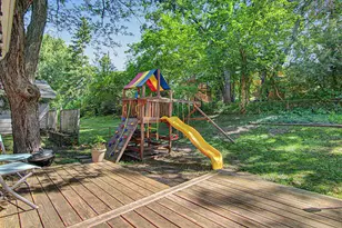 4640 9 Mile Creek Pkwy, Bloomington, MN 55437 - Photo 22