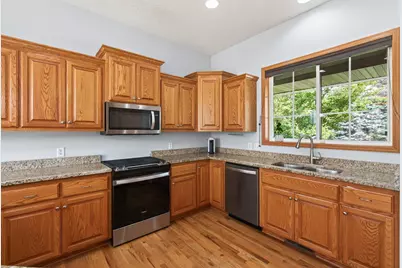 604 Evergreen Avenue SE, New Prague, MN 56071 - Photo 18