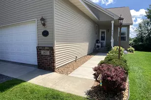 3827 Meadowvlew Way, Saint Bonifacius, MN 55375 - Photo 2
