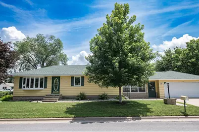 520 39th Avenue, Winona, MN 55987 - Photo 1