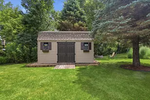 710 Cottonwood Ave, Litchfield, MN 55355 - Photo 4