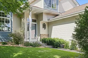 2813 88th Ave NE, Blaine, MN 55449 - Photo 2