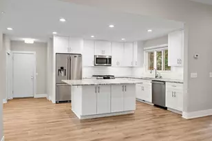 17110 28th Pl N, Plymouth, MN 55447 - Photo 4