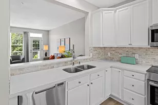 1862 Colonial Ln, Chanhassen, MN 55317 - Photo 14