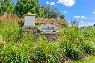 1862 Colonial Ln, Chanhassen, MN 55317 - Photo 32