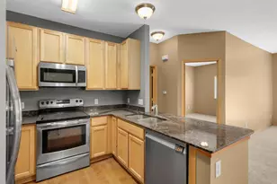3672 Abercrombie Ln, Stillwater, MN 55082 - Photo 6