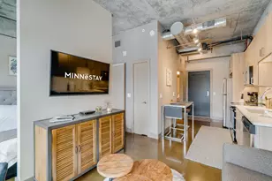 728 N 3rd St, Minneapolis, MN 55401 - Photo 2