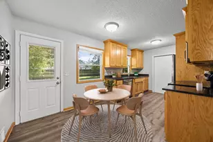 2910 114th Ave NW, Coon Rapids, MN 55433 - Photo 10