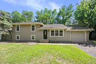 2910 114th Ave NW, Coon Rapids, MN 55433 - Photo 1