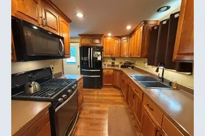 600 E Elm Avenue, Olivia, MN 56277 - Photo 10