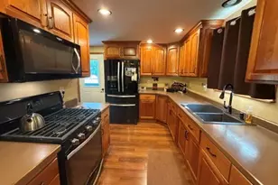 600 E Elm Ave, Olivia, MN 56277 - Photo 10