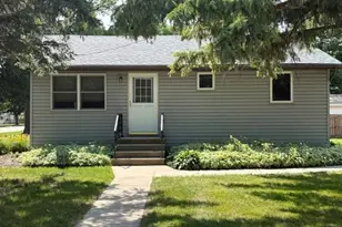 600 E Elm Ave, Olivia, MN 56277 - Photo 2