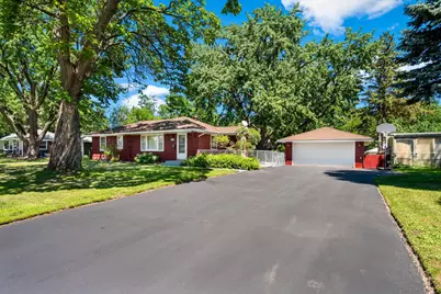 6932 Kentucky Avenue N, Brooklyn Park, MN 55428 - Photo 4
