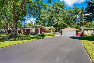 6932 Kentucky Ave N, Brooklyn Park, MN 55428 - Photo 4