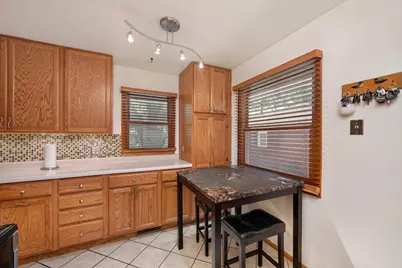 6932 Kentucky Avenue N, Brooklyn Park, MN 55428 - Photo 14