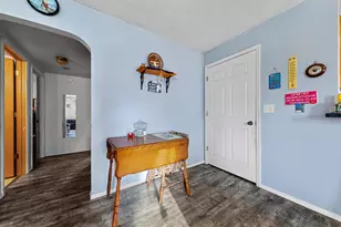 511 Division St, Waterville, MN 56096 - Photo 16