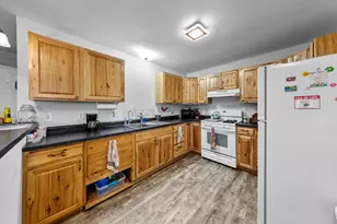 511 Division St, Waterville, MN 56096 - Photo 2