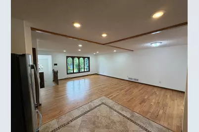 404 Cimarron Road, Apple Valley, MN 55124 - Photo 10