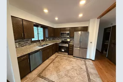 404 Cimarron Road, Apple Valley, MN 55124 - Photo 4