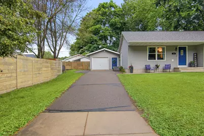 1010 Malden Avenue, Eau Claire, WI 54703 - Photo 2