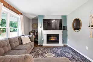 1010 Malden Ave, Eau Claire, WI 54703 - Photo 6