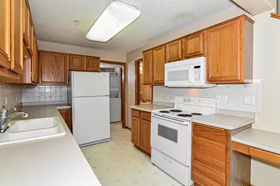 2795 Ranchview Lane N #12, Plymouth, MN 55447 - Photo 6
