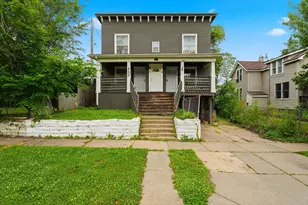 733 Bradley St, Saint Paul, MN 55130 - Photo 2