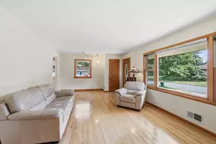 3110 W 82nd St, Bloomington, MN 55431 - Photo 6