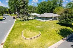 3110 W 82nd St, Bloomington, MN 55431 - Photo 4