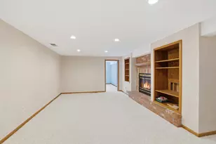 3110 W 82nd St, Bloomington, MN 55431 - Photo 22